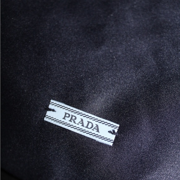 Prada Bag - Picture 6 of 8